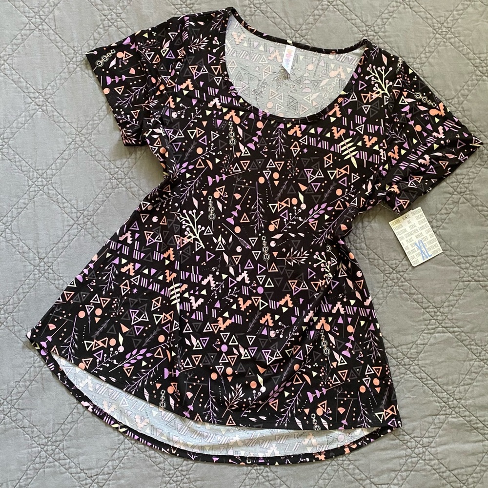 Lularoe XL Women’s Classic Tee Shirt